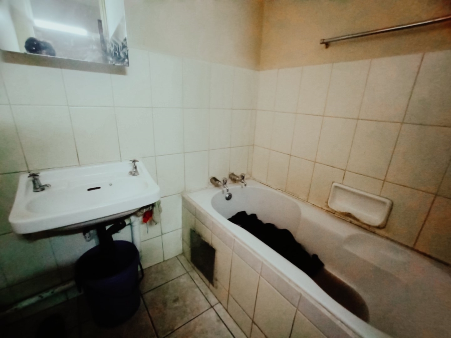 2 Bedroom Property for Sale in Potchefstroom North West